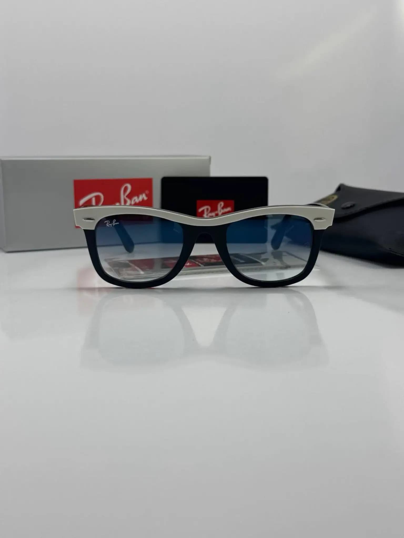 عینک ریبن مشکی سفید rb-2240 — تصویر ۲