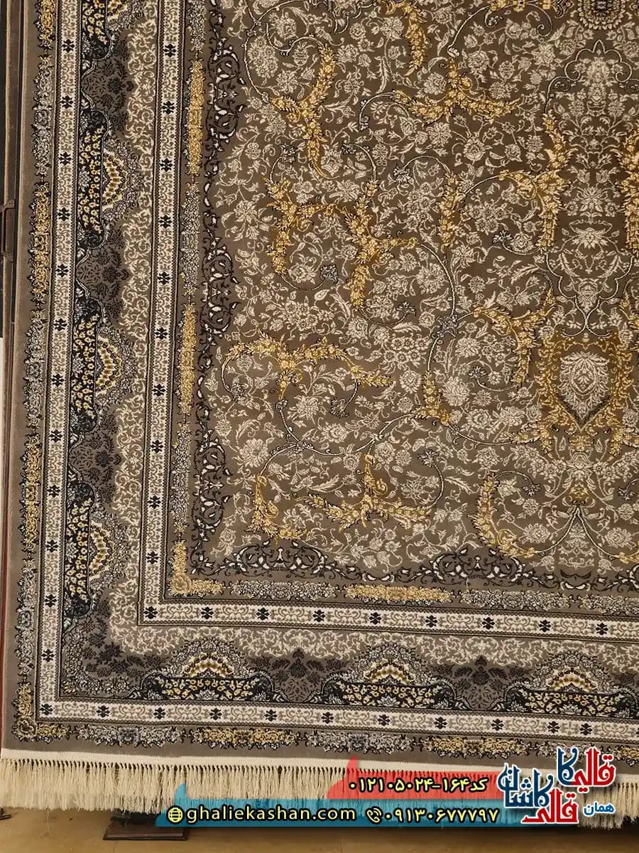 فرش طرح 700 شانه طرح افشان لوتوس رنگ فیلی نقره ای کاشان — تصویر ۳