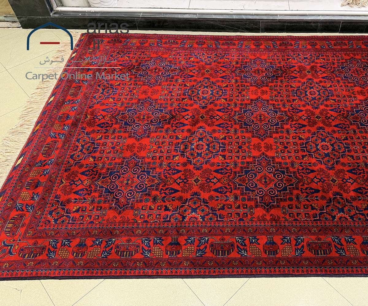 فرش دستباف 4 متری نقشه خانمحمدی کرک مرینوس زمینه لاکی بافت افغان کد D07169A — تصویر ۴
