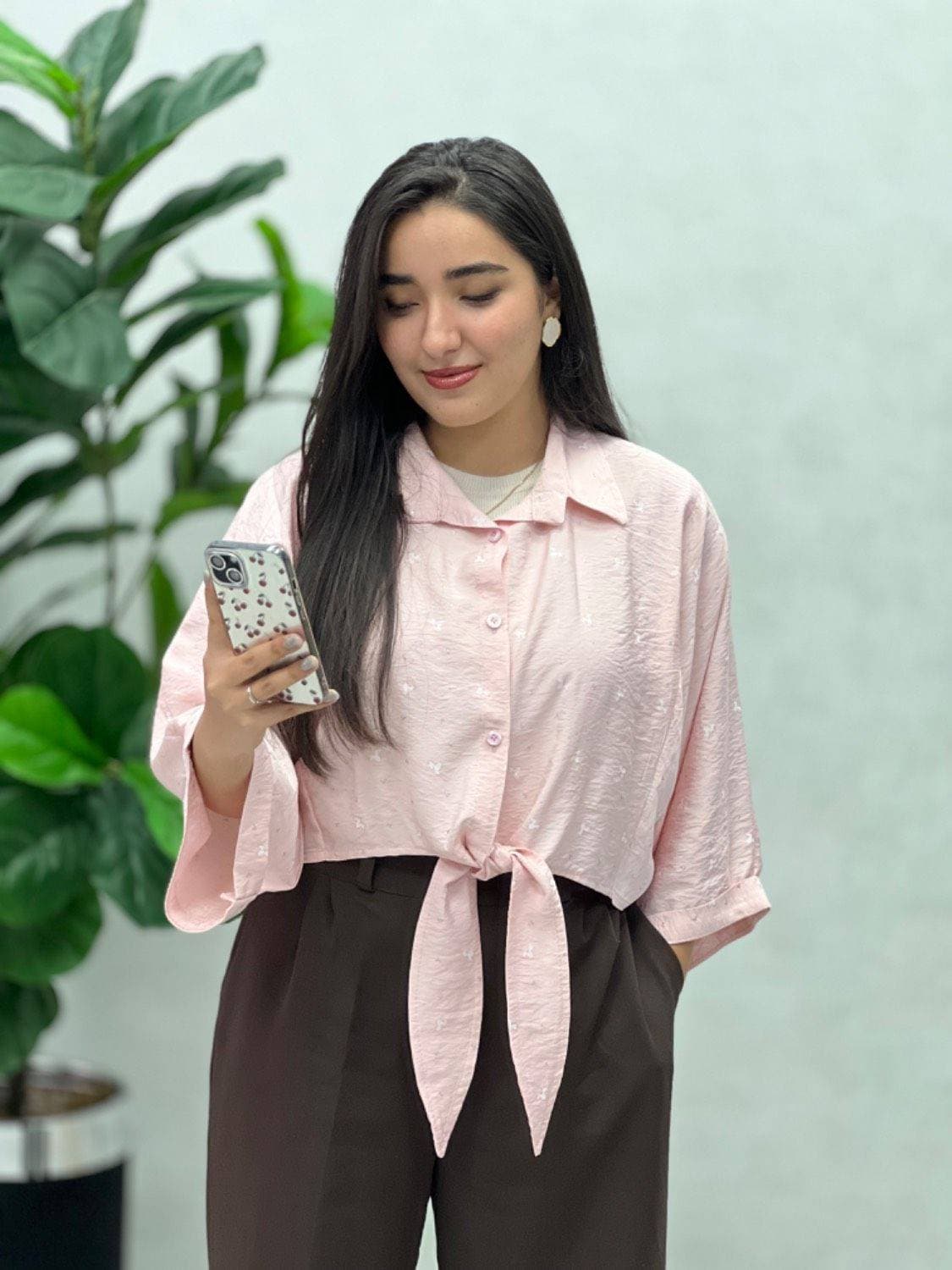 شومیز شیشه ای گل دار پروانه — تصویر ۲