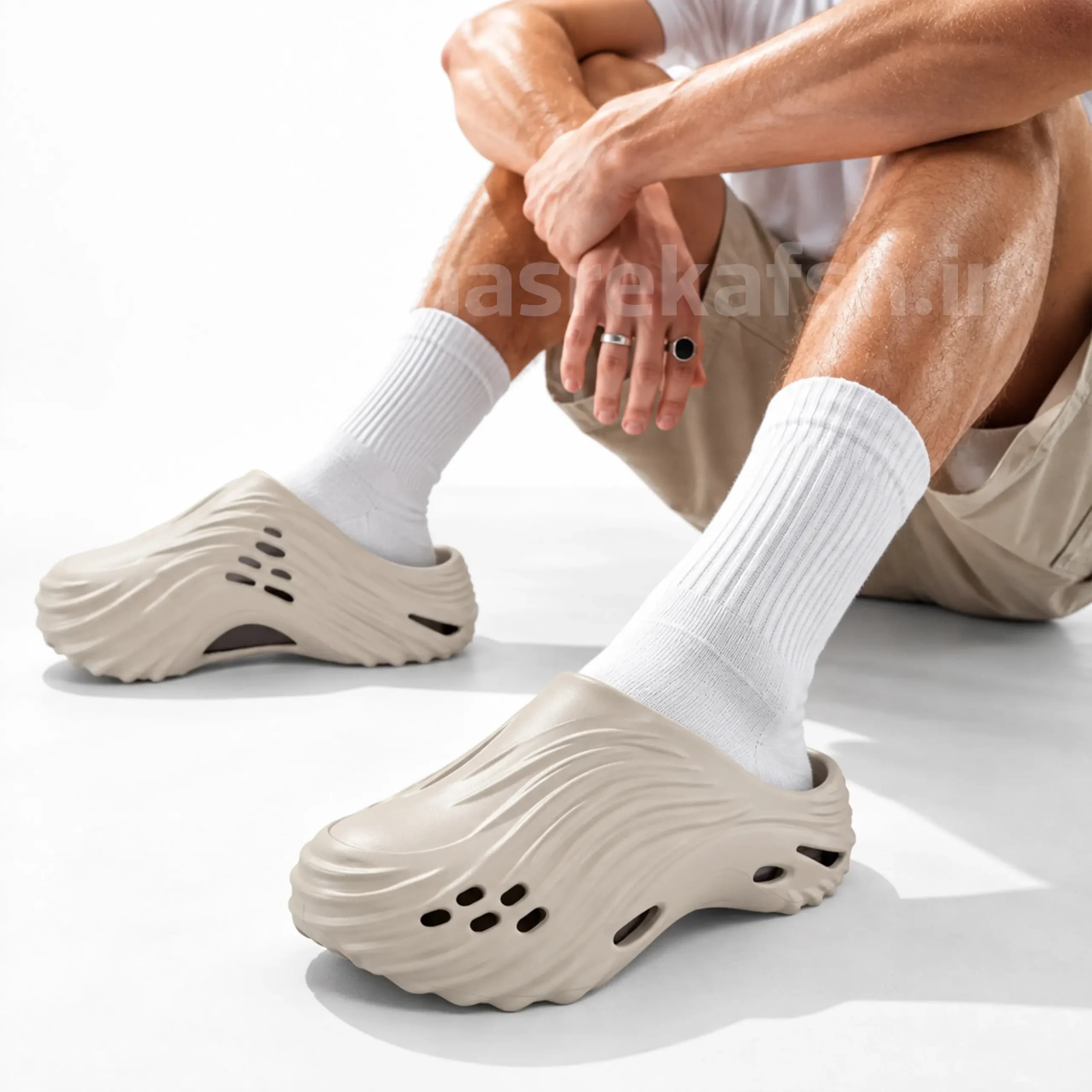 دمپایی جلوبسته مردانه طبی لژ دار slipper کرم قهوه ای کد 2743