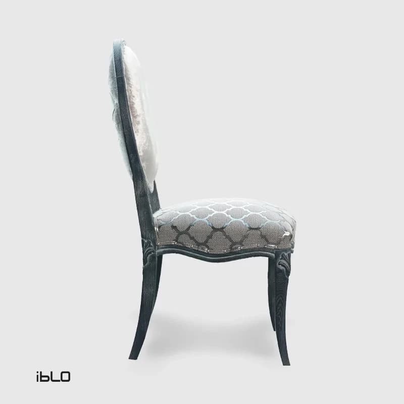 صندلی چوبی نئوکلاسیک لاپند (طوسی طرح دار) — تصویر ۳