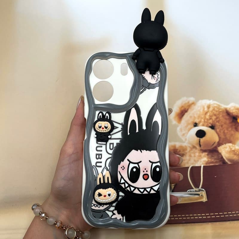 قاب گوشی Redmi 13C / Poco C65 شیائومی Toy Friend عروسکی برجسته ضد ضربه محافظ لنز دار طرح لبوبو کد 907740