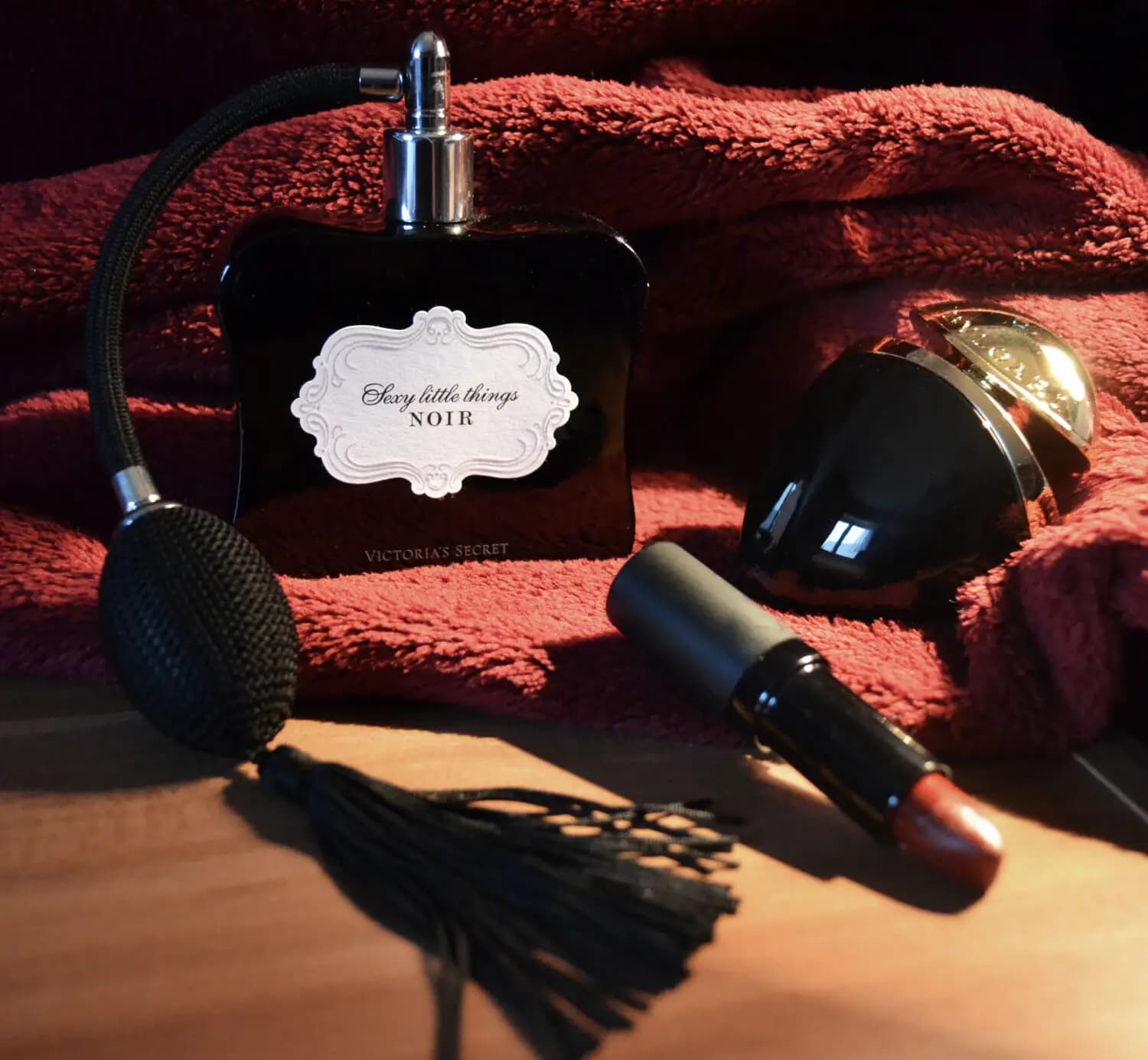 عطر ادکلن ویکتوریا سکرت سکسی لیتل تینگز نویر اصل | Victoria s Secret Sexy Little Things Noir — تصویر ۵