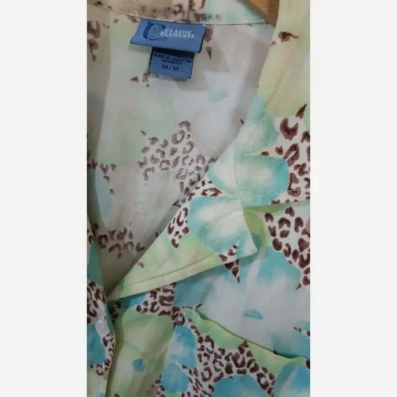 شومیز زنانه نخی وارداتی سایز M بدون آبرفت — تصویر ۳