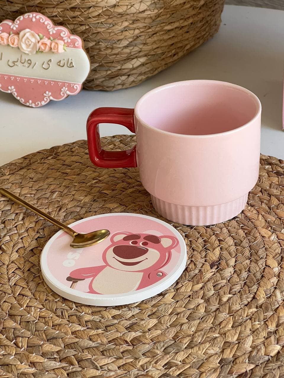 ماگ و زیرلیوانی دیزنی طرح Lotso کد 3573 — تصویر ۴
