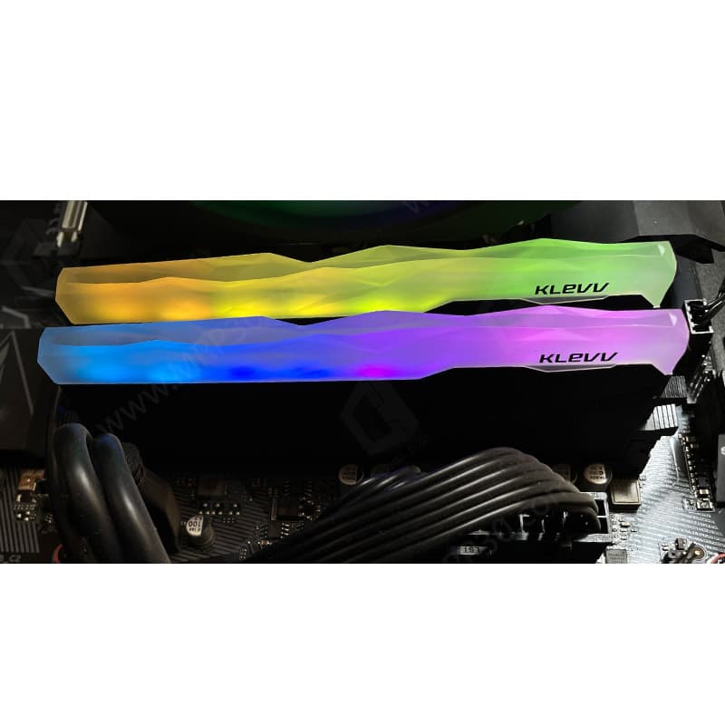 پک رم 16 گیگ Klevv Cras X RGB 16GB (8GBx2) DDR4 3600Mhz استوک در حد نو
