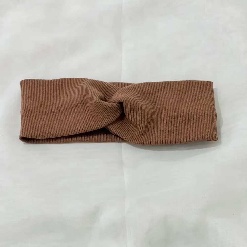 هدبند کبریتی گره ای کد 1300 فری سایز زنانه و مردانه مناسب ورزش و استایل روزمره — تصویر ۶