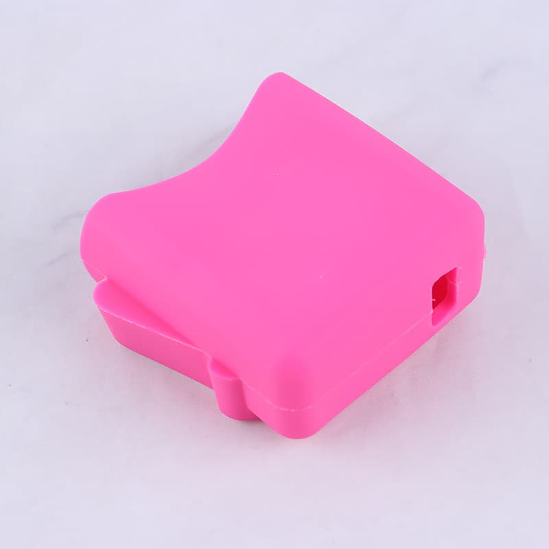 ست محافظ کابل و کلگی شارژر شیائومی 67 وات طرح Barbie — تصویر ۶