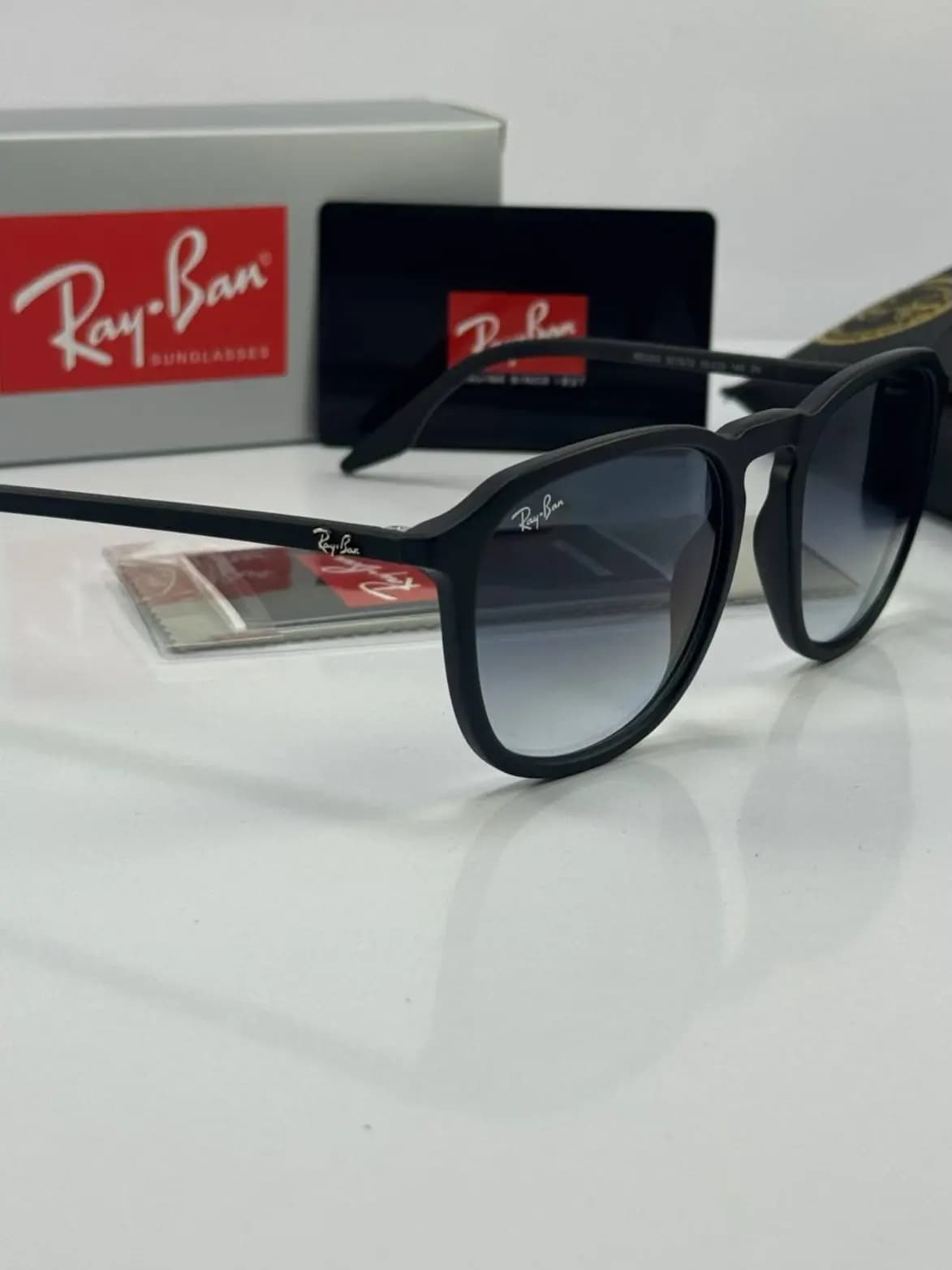 عینک ریبن مشکی مات هایلایت rb-2203 — تصویر ۴