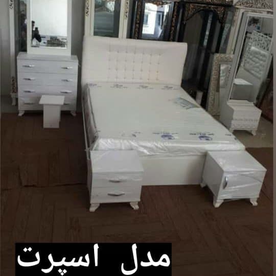 تختخواب دونفره ملامینه با دراور، آینه و 2 پاتختی مبلمان فرنا مدل 1144033 — تصویر ۳