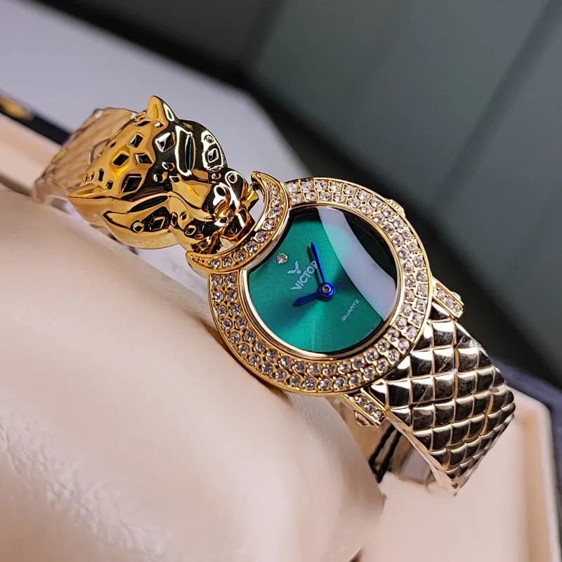 ساعت مچی زنانه ویکتور فرانسه اورجینال سلطنتی طلایی سبز مدل V5726 — تصویر ۷