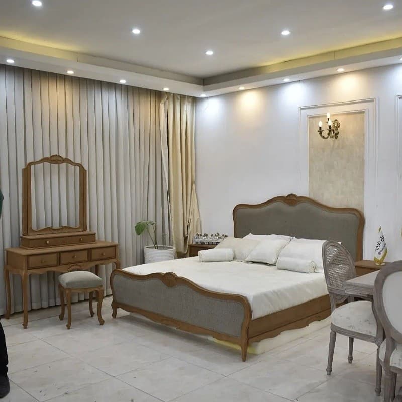سرویس خواب کلاسیک مدل فرانسوی کویین مبلمان فرنا مدل 1144003 — تصویر ۳