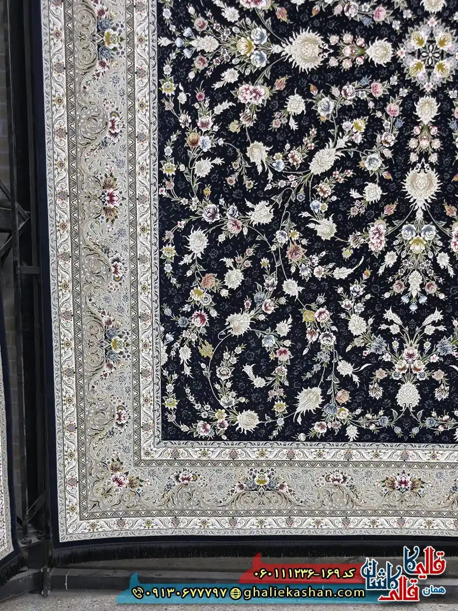 فرش کلاسیک 1200 شانه طرح افشان سینان رنگ سرمه ای گل برجسته کاشان — تصویر ۳