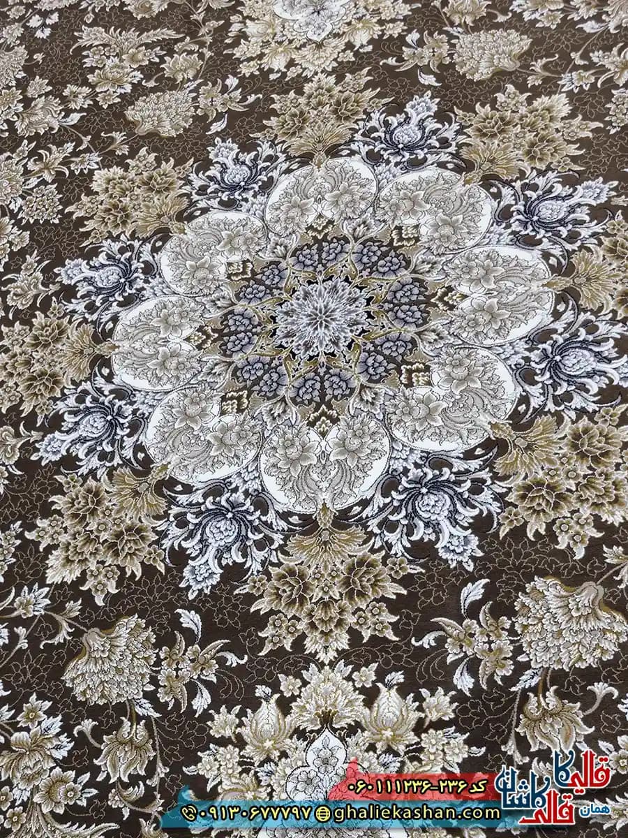 فرش طلاکوب 1200 شانه طرح پونه رنگ قهوه ای شکلاتی گل برجسته کاشان — تصویر ۴