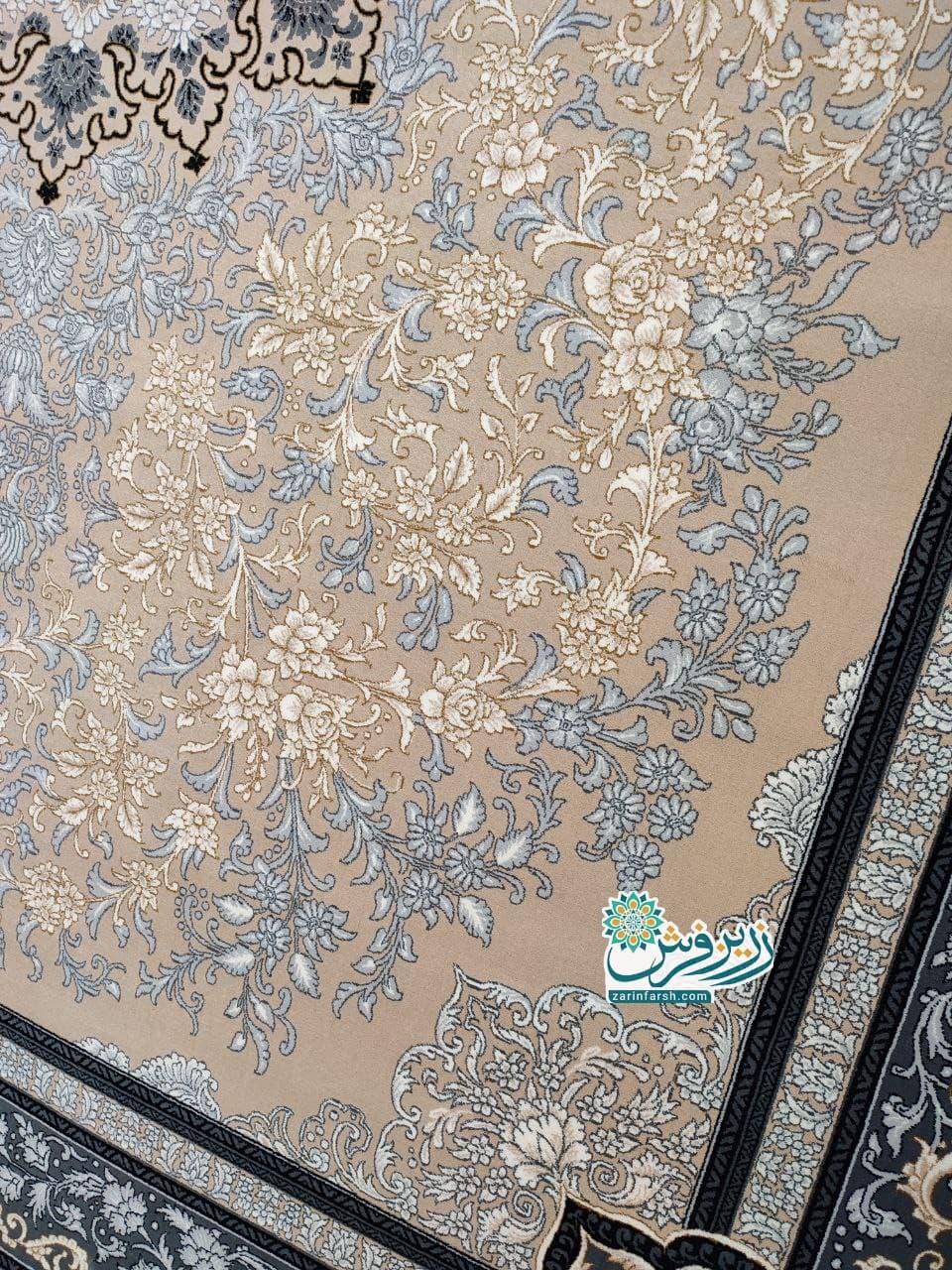 فرش تندیس بژ 700 شانه – تمام نخ اکریلیک — تصویر ۳