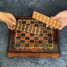 بازی فکری 13 بازی شطرنج . منچ . مارپله. دوز. کش بال یا فوتبال چوبی . چکرز . ایکس — تصویر ۵