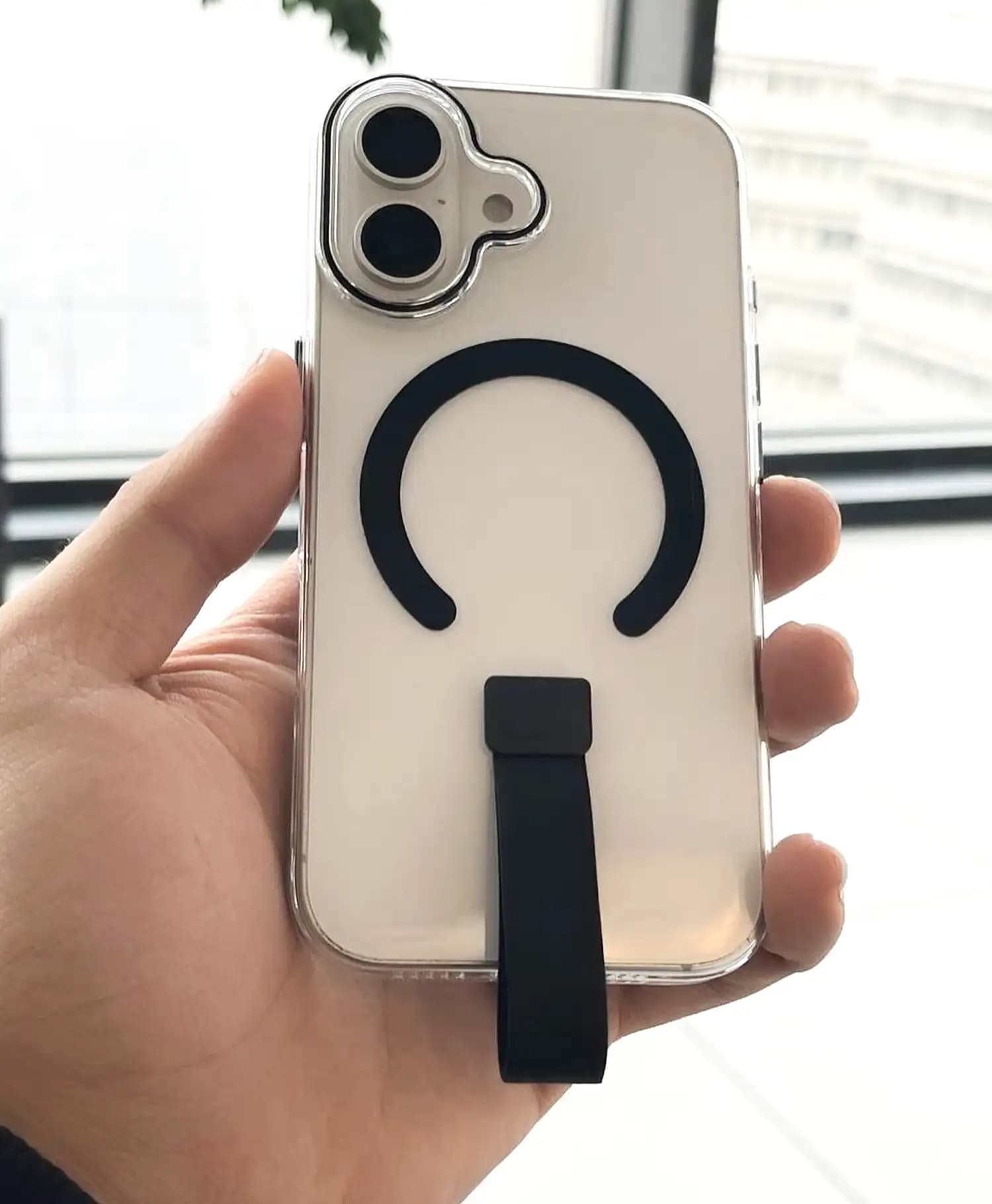 قاب شیشه ای مگسیفدار با بند انگشتی لینکس گوشی آیفون Iphone 16 — تصویر ۲