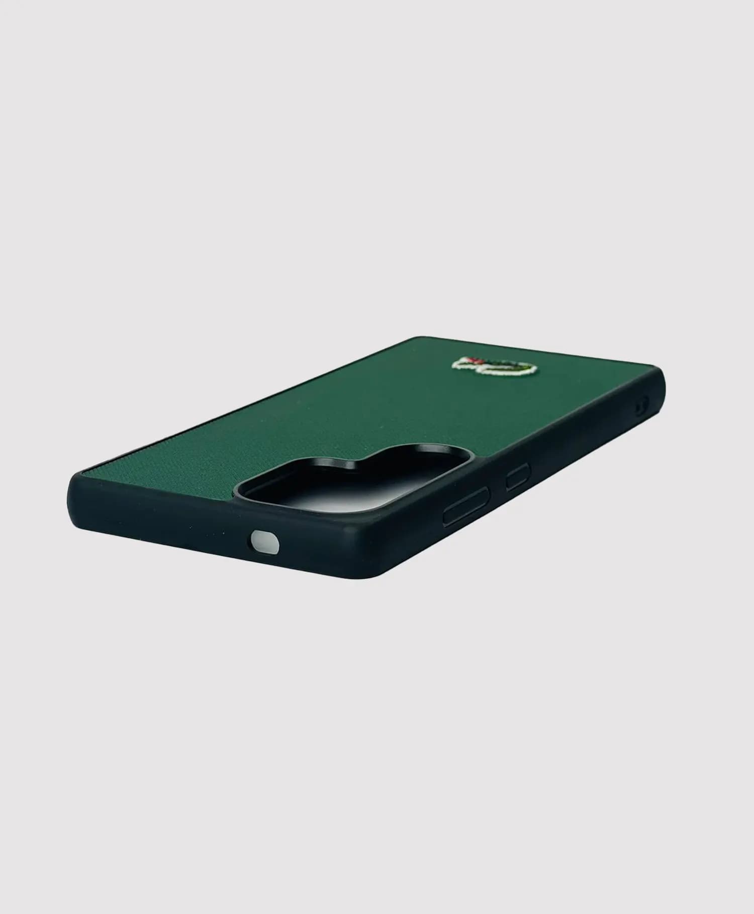 قاب چرمی طرح لاگوست گوشی موبایل سامسونگ Samsung S25 Ultra — تصویر ۲