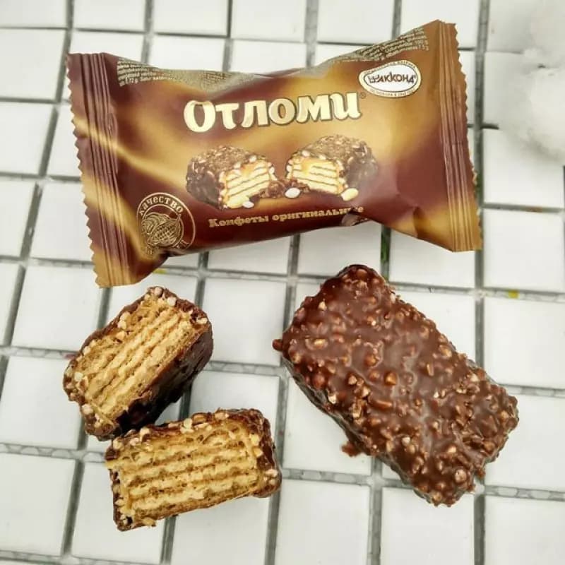 ویفر شکلاتی مغز دار روسی آکوها Otaomu کارتن 1 کیلویی — تصویر ۲