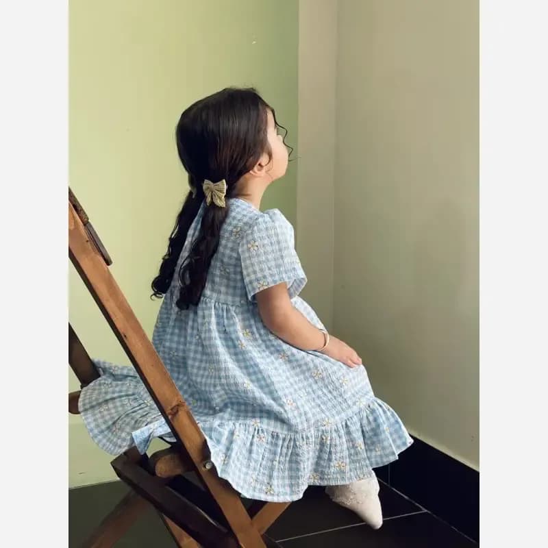 پیراهن عروسکی پفکی دخترانه مدل ترانه سایز 2، 4، 6 — تصویر ۳