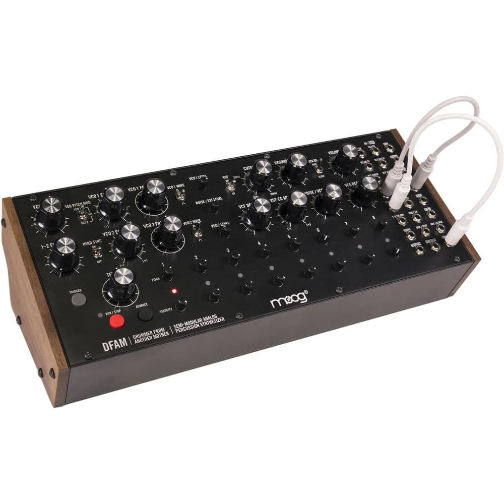 سینتی سایزر Moog DFAM — تصویر ۳