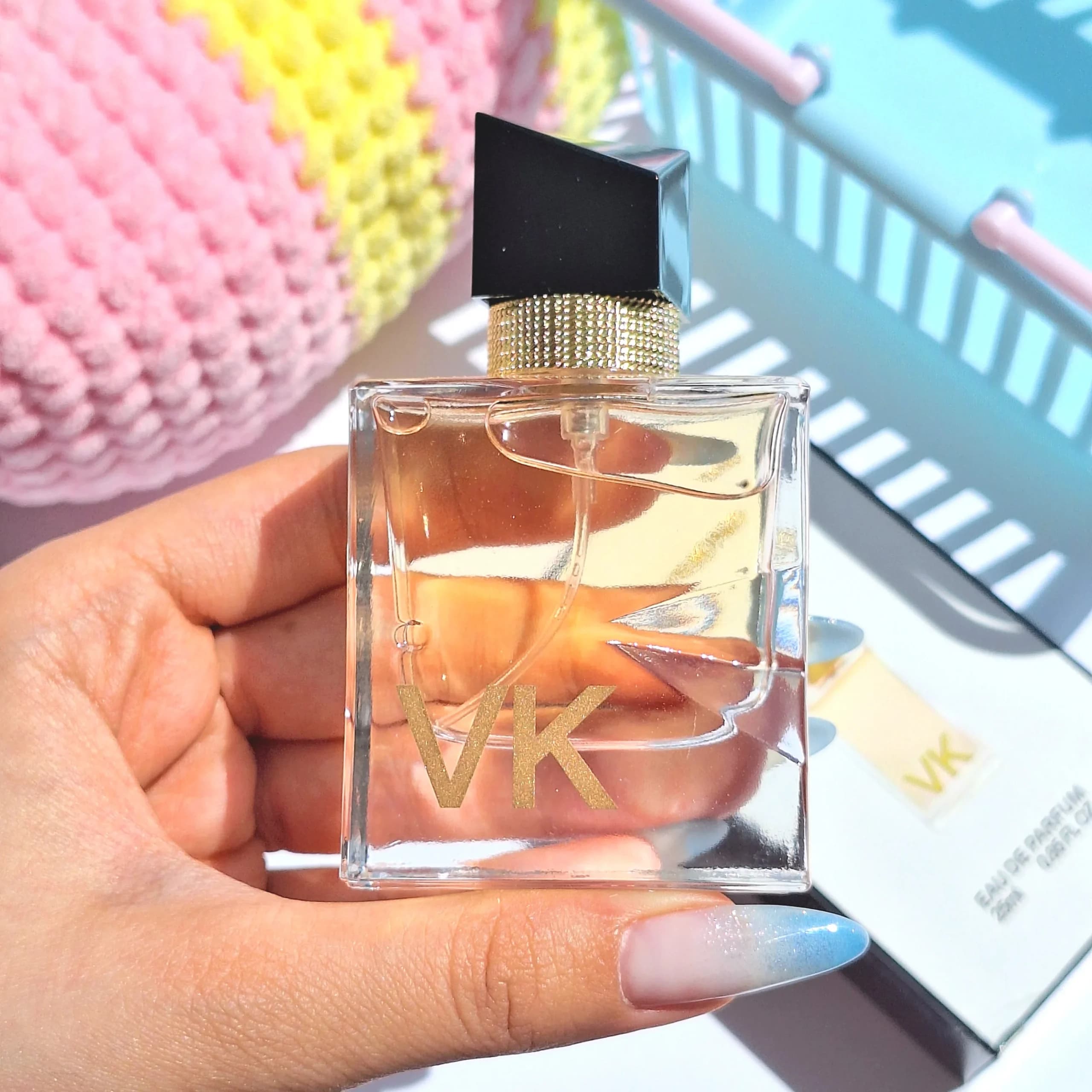 عطر ۲۵ میل veking colo رایحه ایو سن لورن لیبره