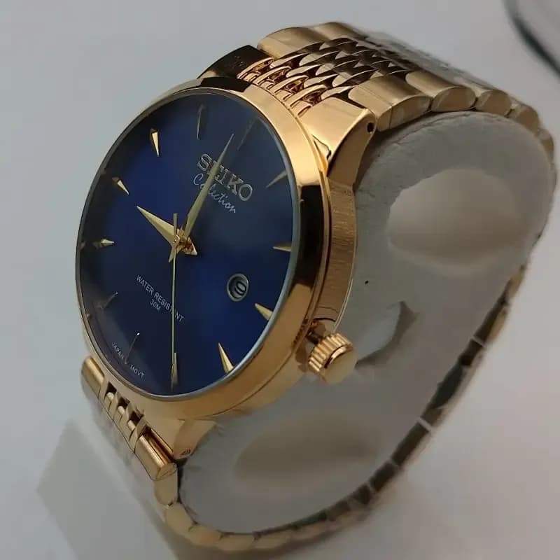 ساعت مردانه سیکو کالکشن طلایی صفحه سرمه ای موتور کوارتز ژاپن تقویمدار — تصویر ۲