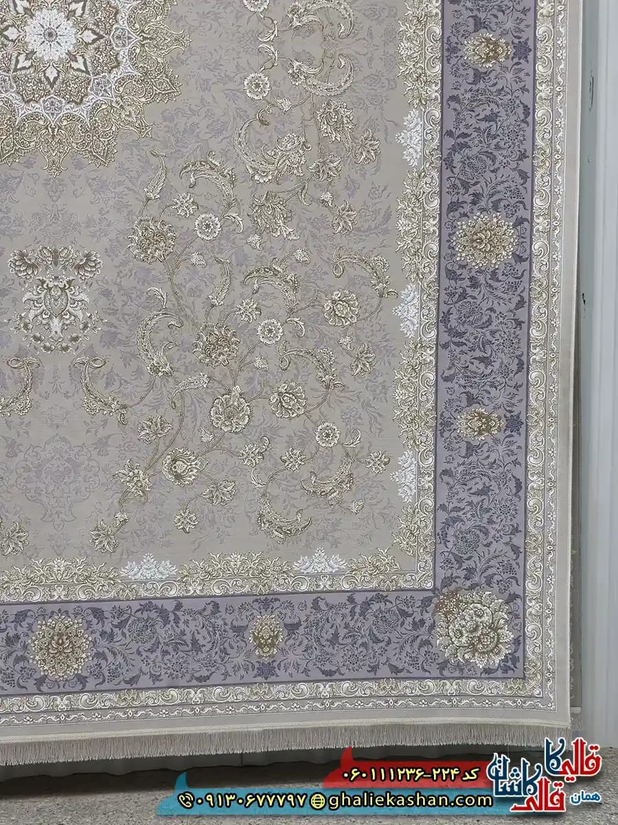 فرش طلاکوب 1200 شانه طرح افشان پرستش رنگ کرم صدفی گل برجسته کاشان — تصویر ۳