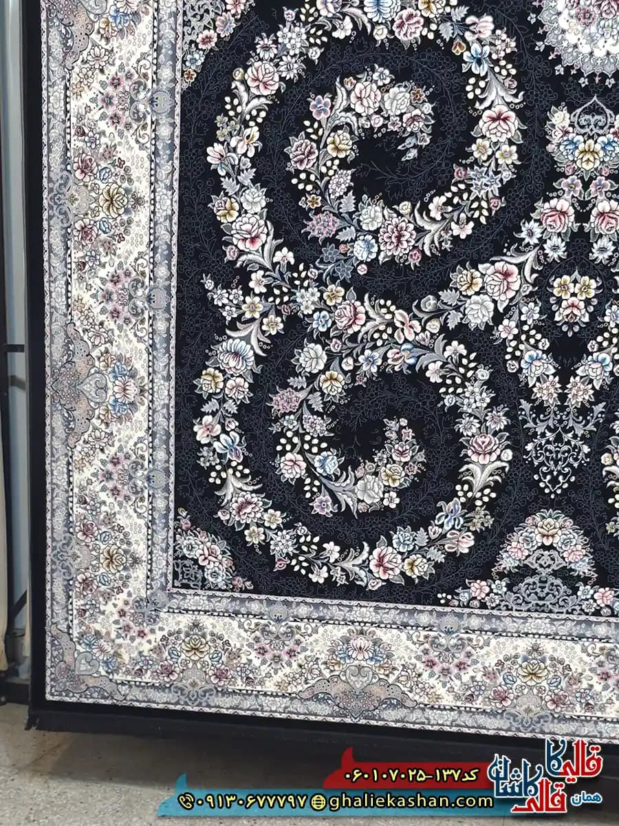 فرش کلاسیک 700 شانه طرح افشان شکوه رنگ سرمه ای کاشان — تصویر ۲