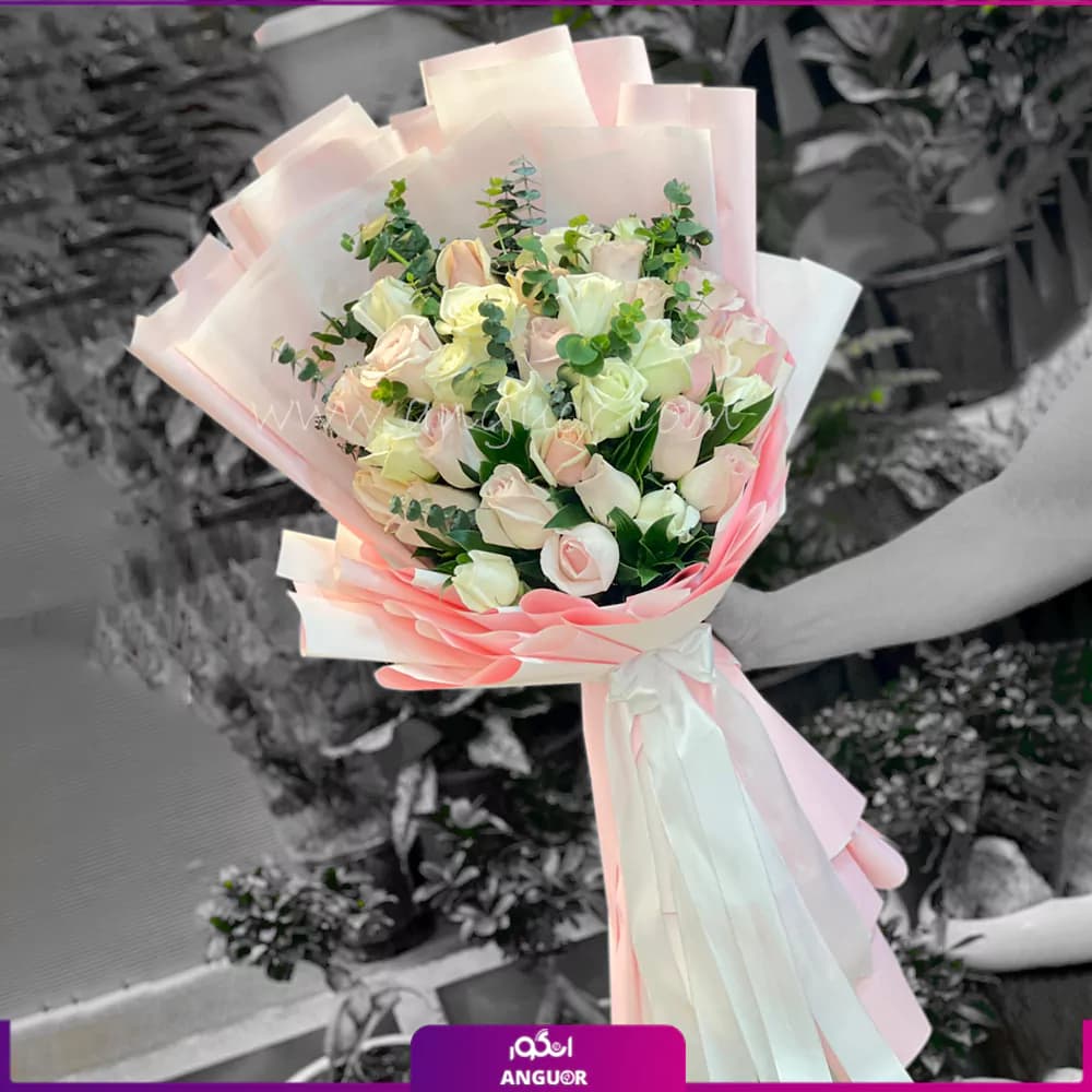 دسته گل به وسعت عشق