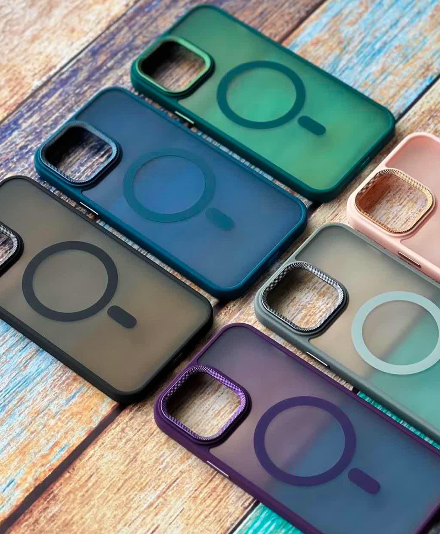 قاب پشت مات مگسیفدار لنز کربنی مجیک ماسک گوشی آیفون Iphone 13 — تصویر ۵