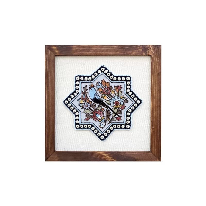 قاب چوبی قهوه ای مات گل و مرغ کد 21 زمینه نقره ای-28در28-ماهد کد 02101093