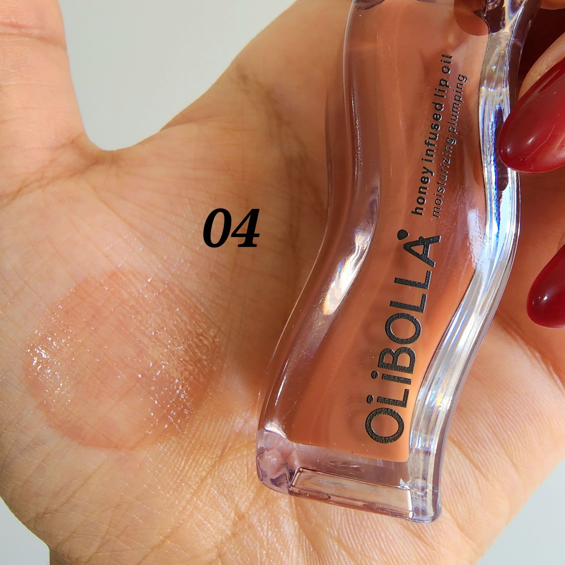 لیپ گلاس گیسو از برند OLIBOLLA — تصویر ۵