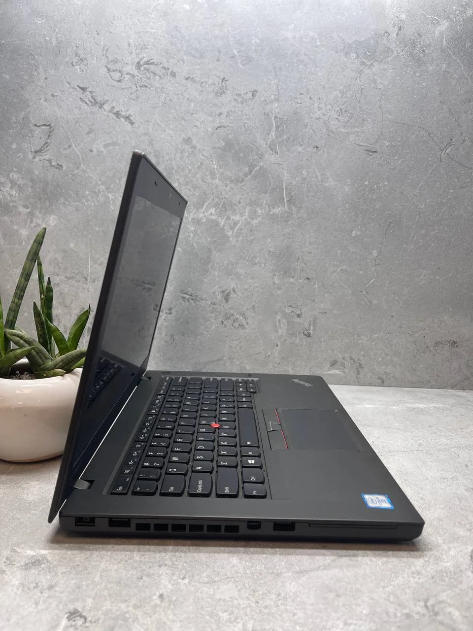 لپ تاپ استوک Lenovo ThinkPad T460 | 14″ FHD | Core i5-6300U | 8GB RAM | 256GB SSD — تصویر ۳