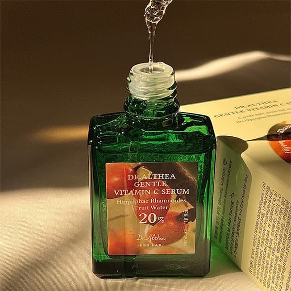 سرم ضد لک و روشن کننده ویتامین سی 20% دکتر آلتیا Dr Althea Gentle Vitamin C Serum مناسب پوست های حساس حجم 30 میلی لیتر — تصویر ۳