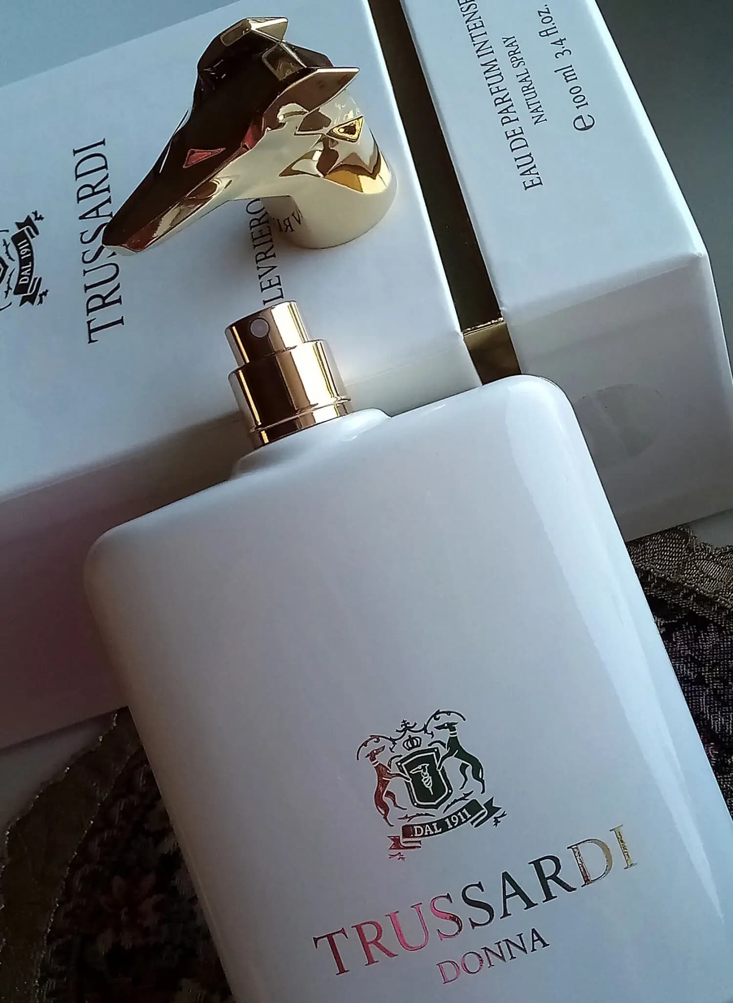 عطر ادکلن تروساردی دونا ادوپرفیوم اینتنس اصل | Trussardi Donna Eau de Parfum Intense — تصویر ۵