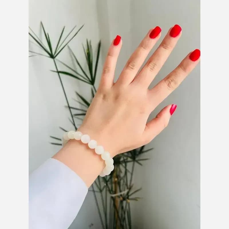 دستبند دخترانه مهره ای مدل آفتاب پرست تغییر رنگ دهنده در نور خورشید — تصویر ۶