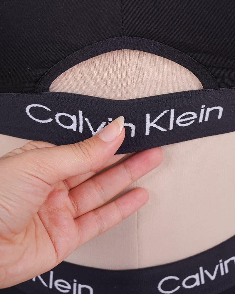 ست نیم تنه شورت زنانه اسپرت Calvin Klein برند مرلین — تصویر ۵