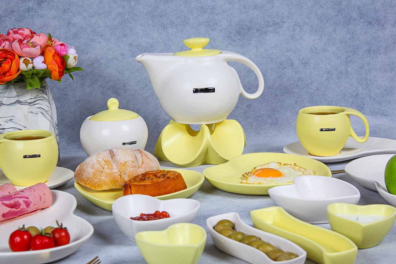 ست صبحانه خوری 17 پارچه آی سرام طرح ریتا — تصویر ۳