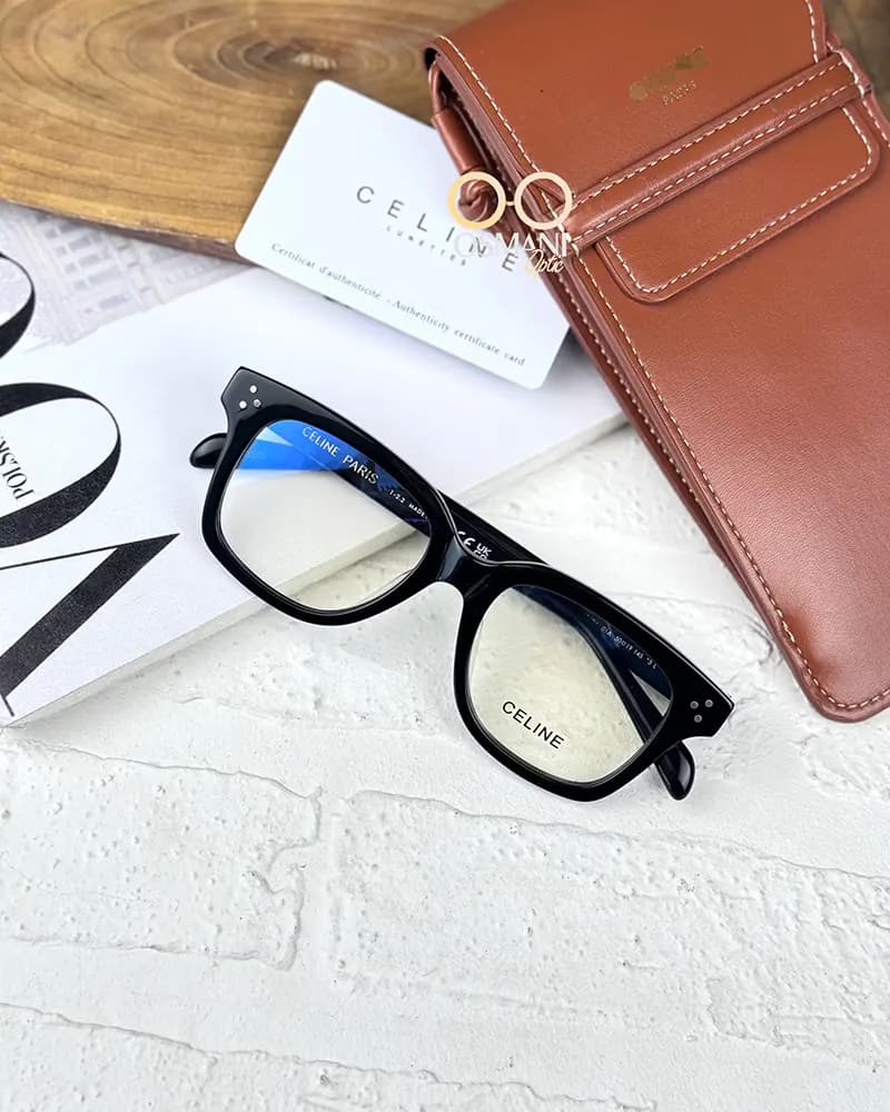 عینک طبی زنانه سلین مدل CELINE CL40268U — تصویر ۳