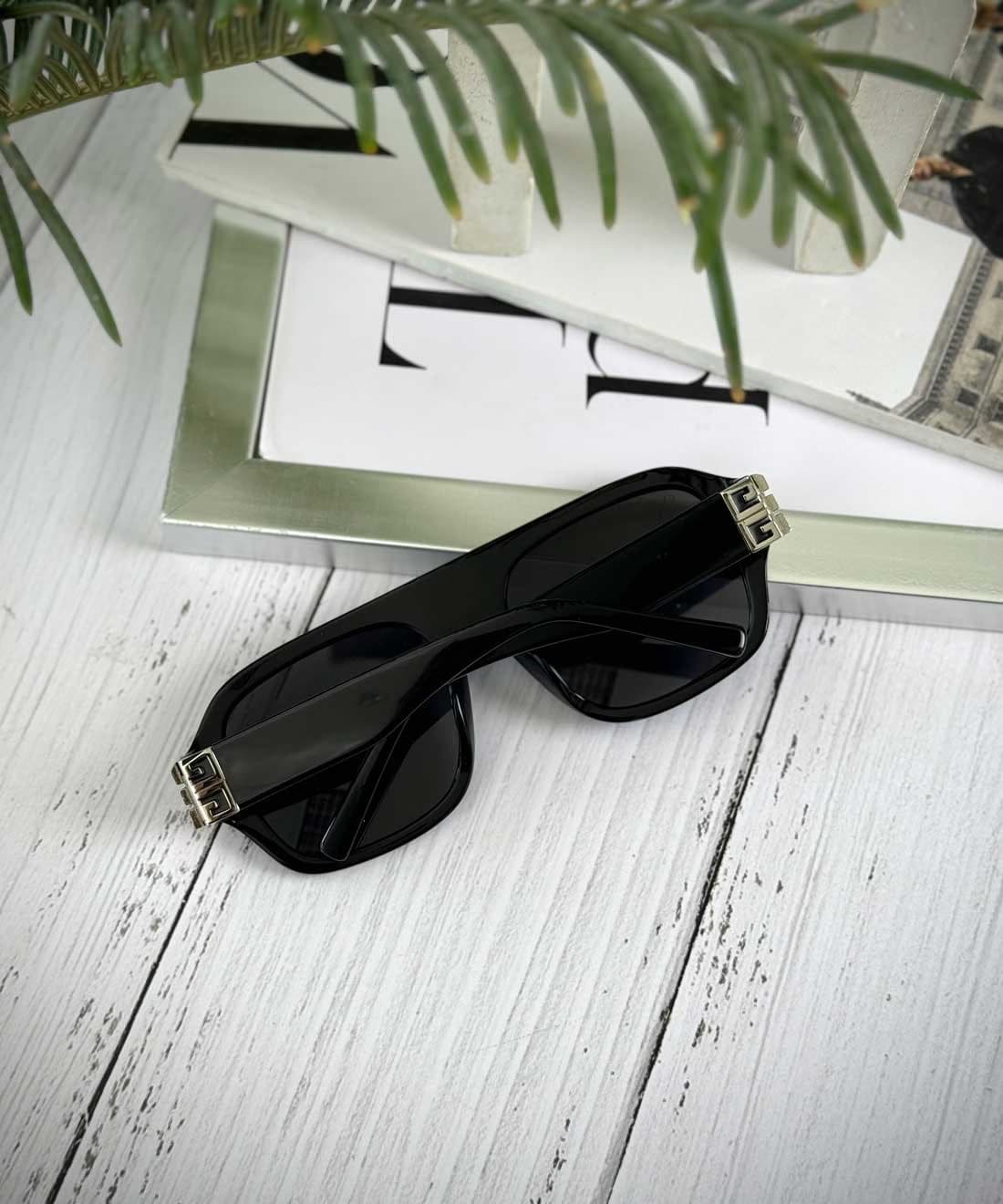 عینک آفتابی اسپرت ژیوانشی مدل GIVENCHY GV40007U — تصویر ۳