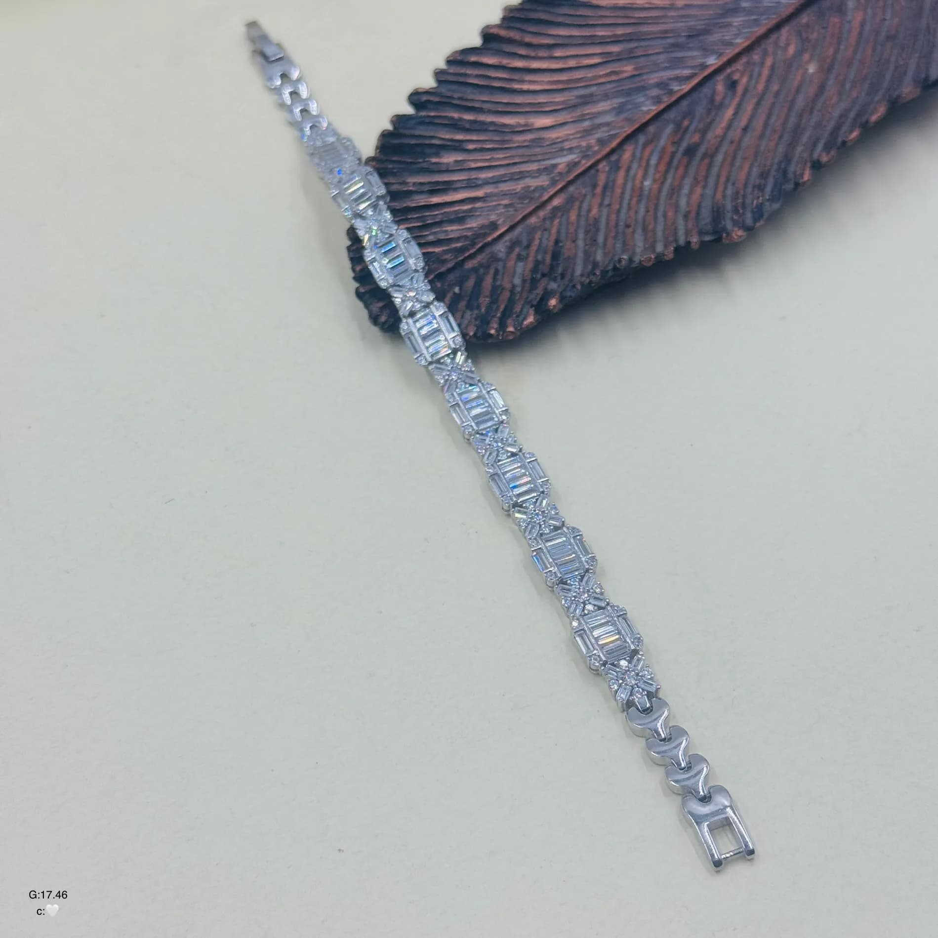 دست بند نقره زنانه | نگین باگت مربعی کد SMD87