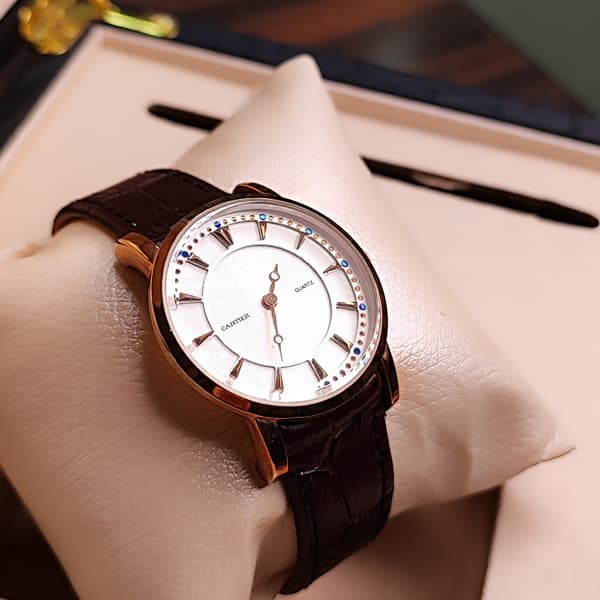 ساعت مچی زنانه کارتیر رزگلد سفید صدفی (Cartier) — تصویر ۲