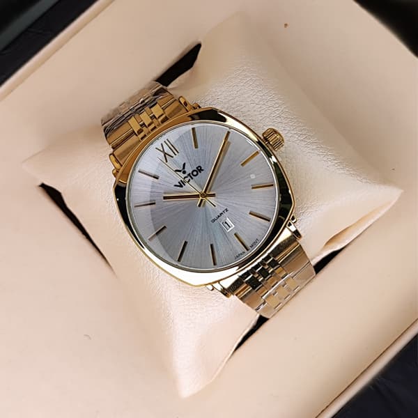 ساعت مچی مردانه ویکتور فرانسه اورجینال طلایی مدل V5699-02 — تصویر ۶
