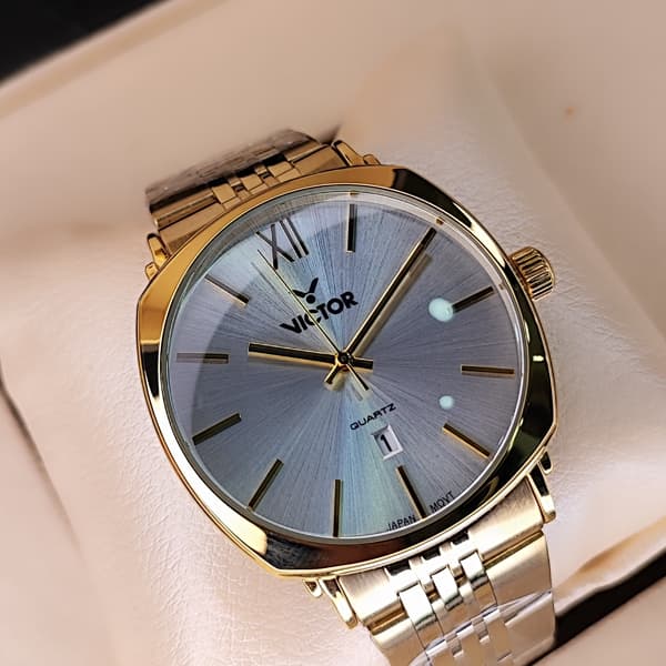 ساعت مچی مردانه ویکتور فرانسه اورجینال طلایی مدل V5699-02 — تصویر ۸