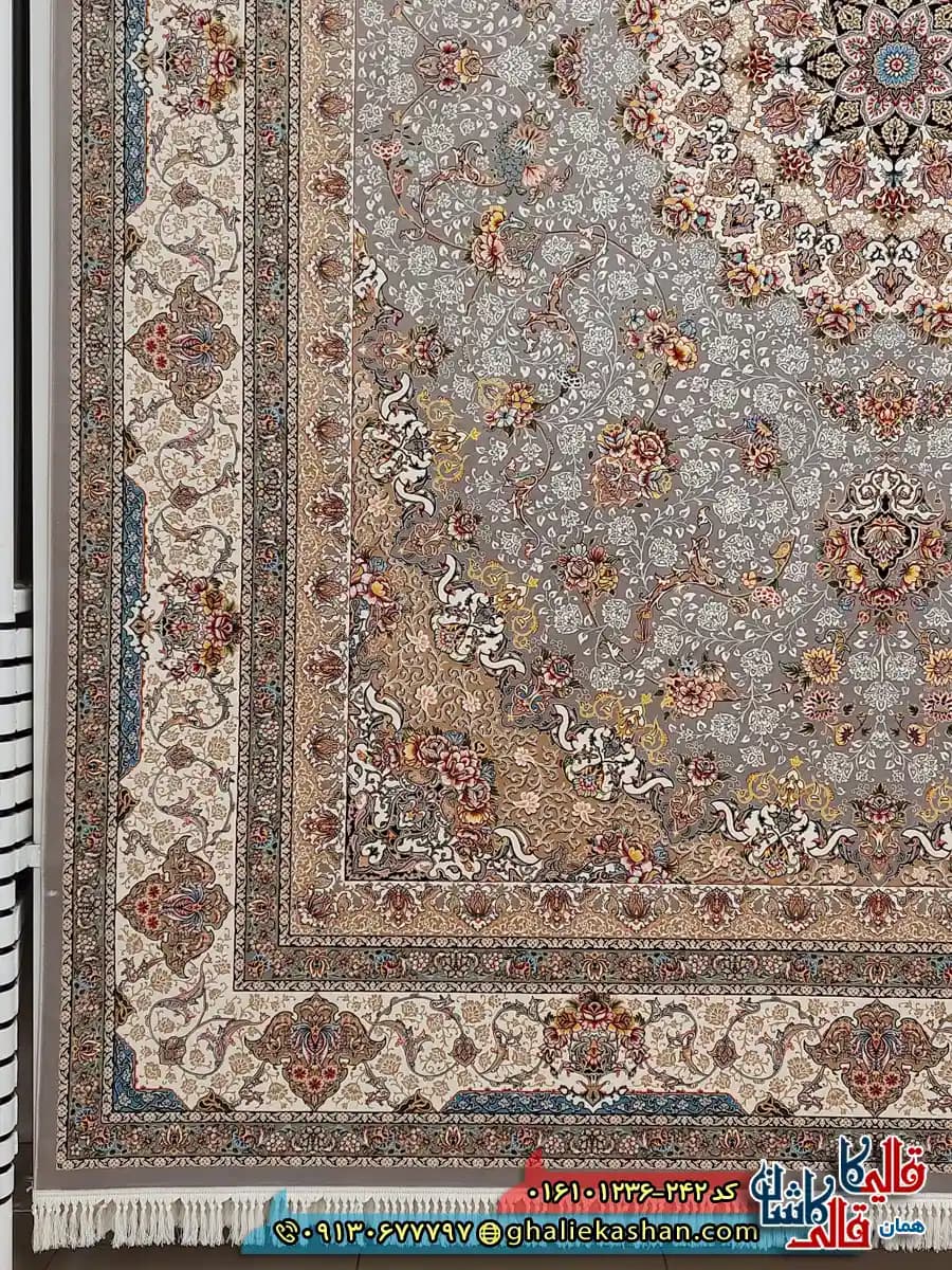 فرش 1200 شانه طرح هما رنگ طوسی نقره ای کاشان — تصویر ۳