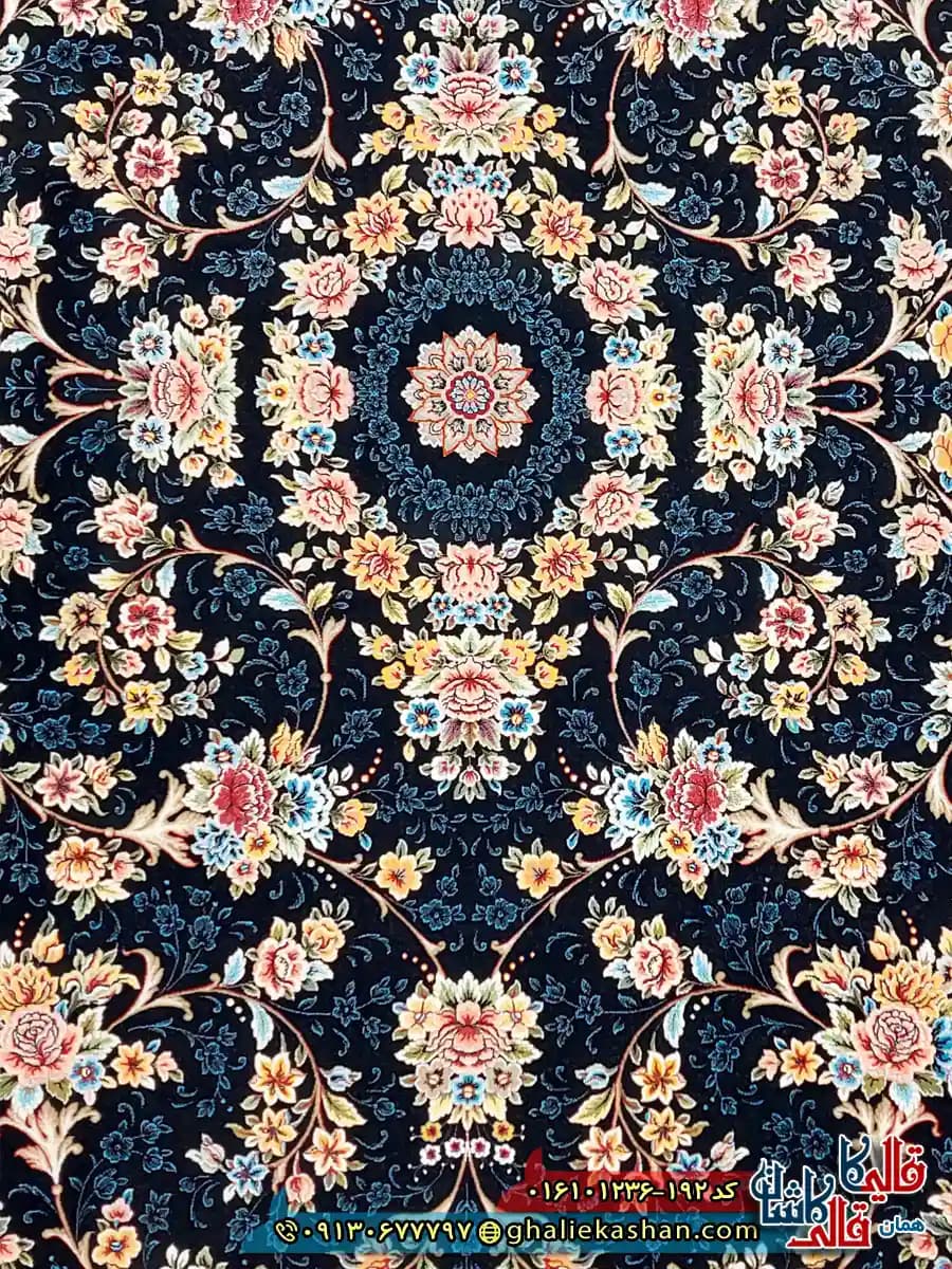 فرش 1200 شانه طرح افشان لی لی رز رنگ سرمه ای کاشان — تصویر ۴
