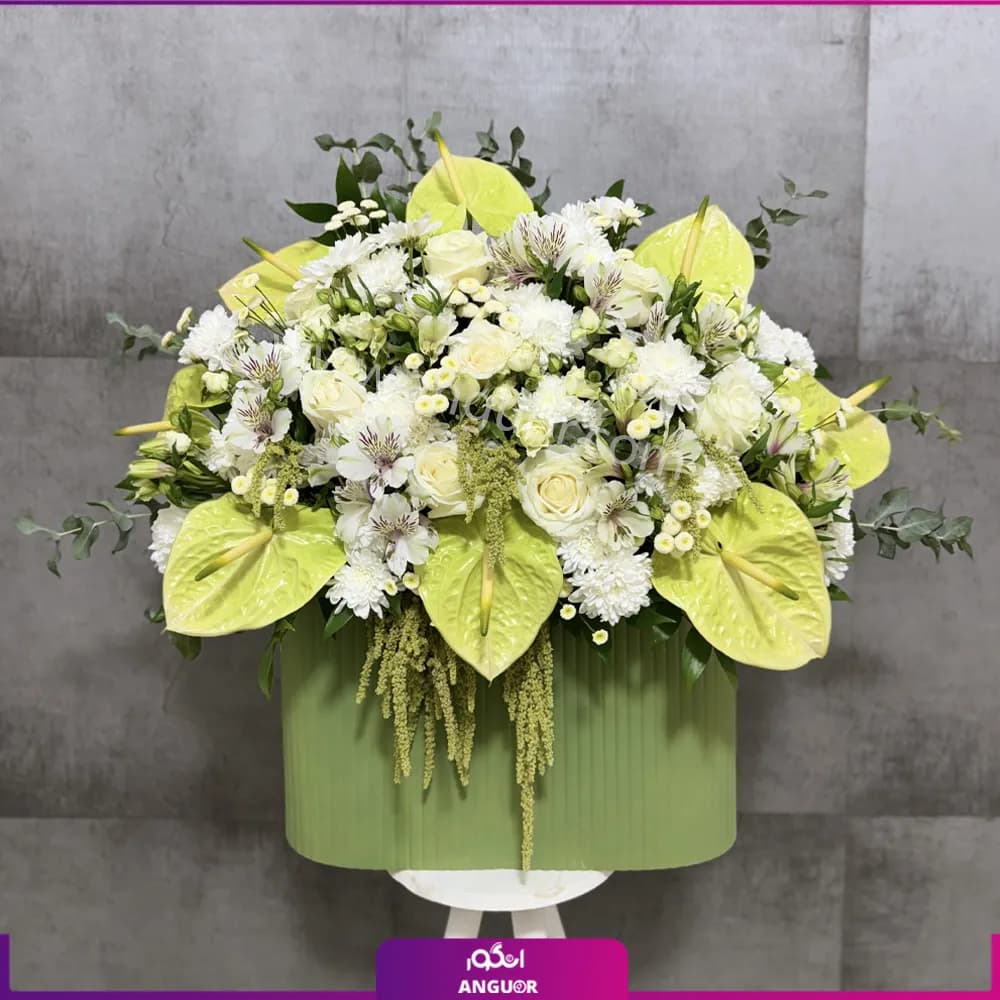 باکس گل نجوای عاشقانه