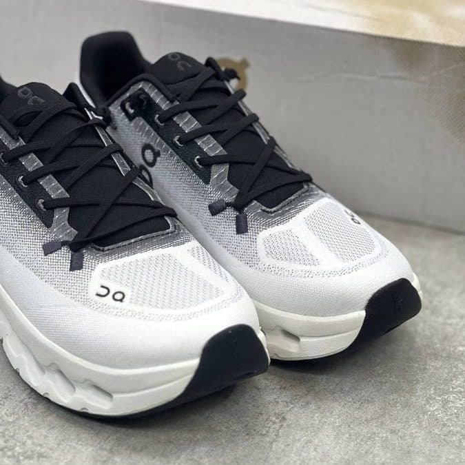 آن رانینگ مشکی سفید| QC White Black — تصویر ۳